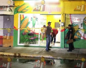 desnudan-y-encierran-a-la-encargada-2