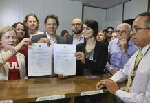 Partido registra a Lula